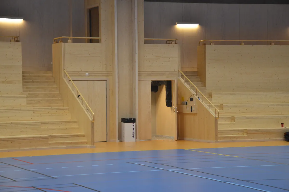 Läktaren på Sörby sportcenter i Kumla